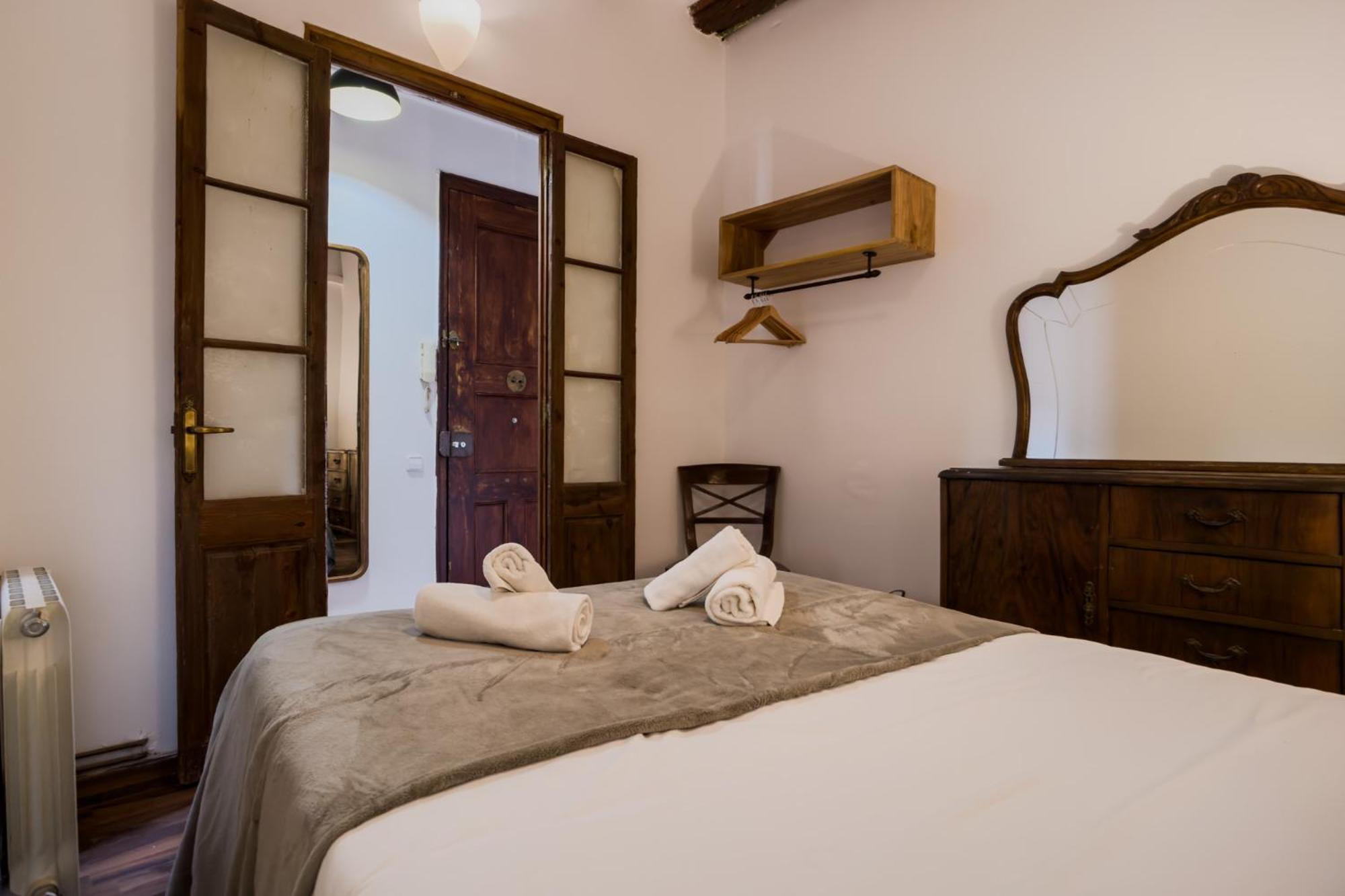 Magalhaes - Trad Flat In Poble Sec, Near Ramblas バルセロナ エクステリア 写真