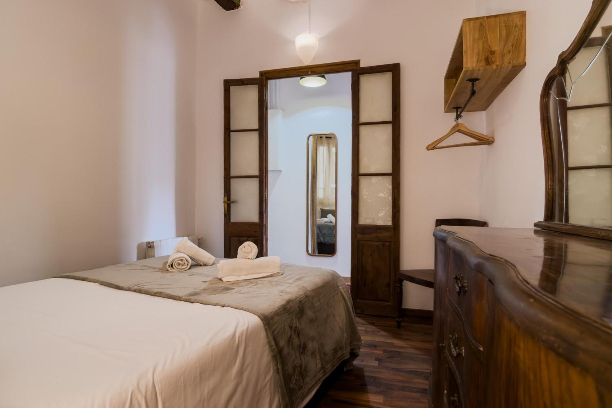 Magalhaes - Trad Flat In Poble Sec, Near Ramblas バルセロナ エクステリア 写真